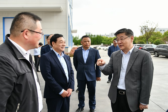 自立?|?區委書記劉健親臨考察指導，助力企業高質量發展